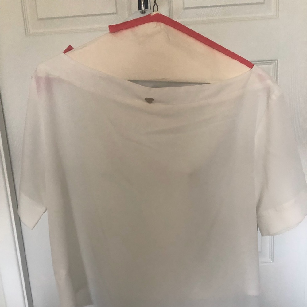 Cristina gavioli white top short sleeve boat neck blouse with silver heart sz 10
